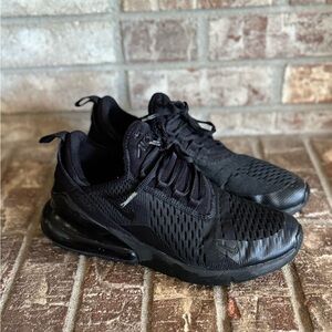 Nike Air Max 270 Size 6Y